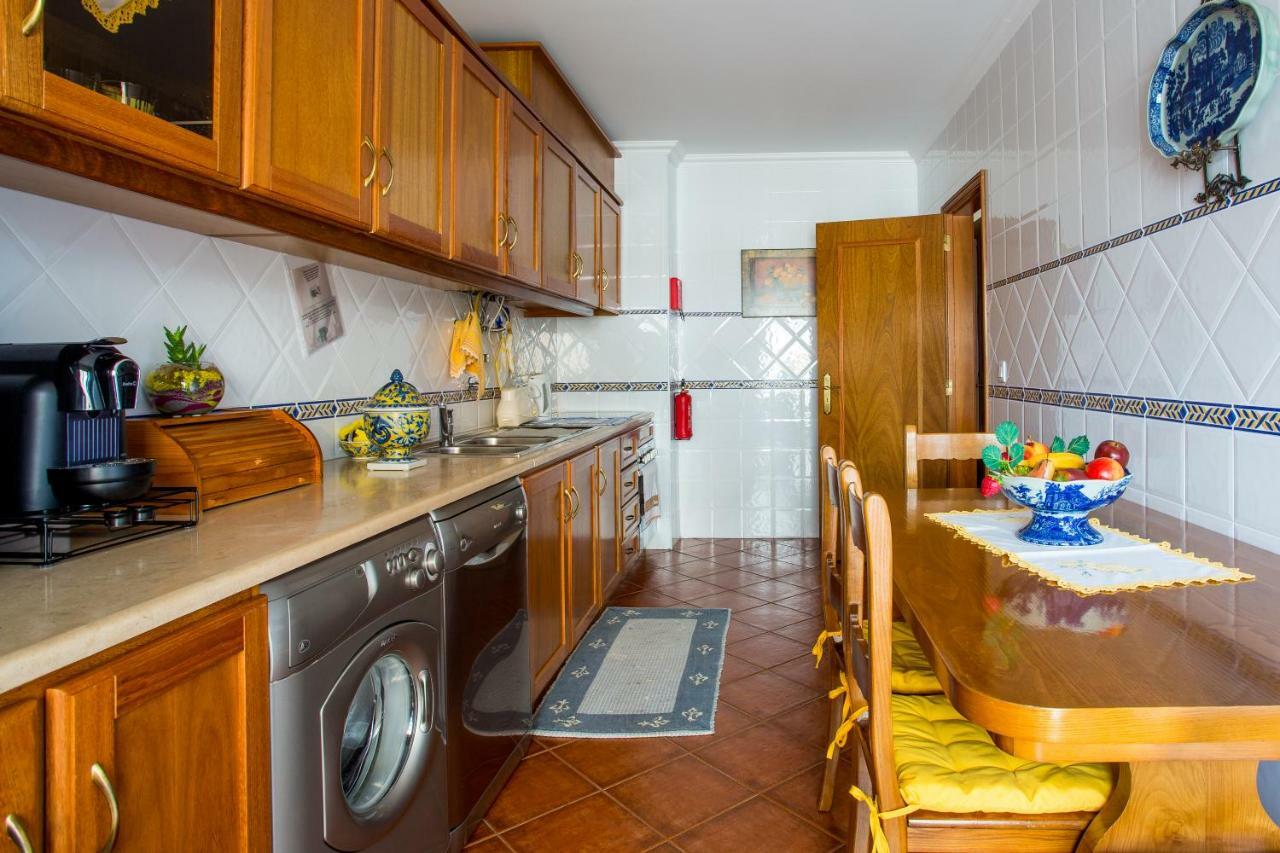 Elegant Sea View Apartment Nazaré Exteriér fotografie